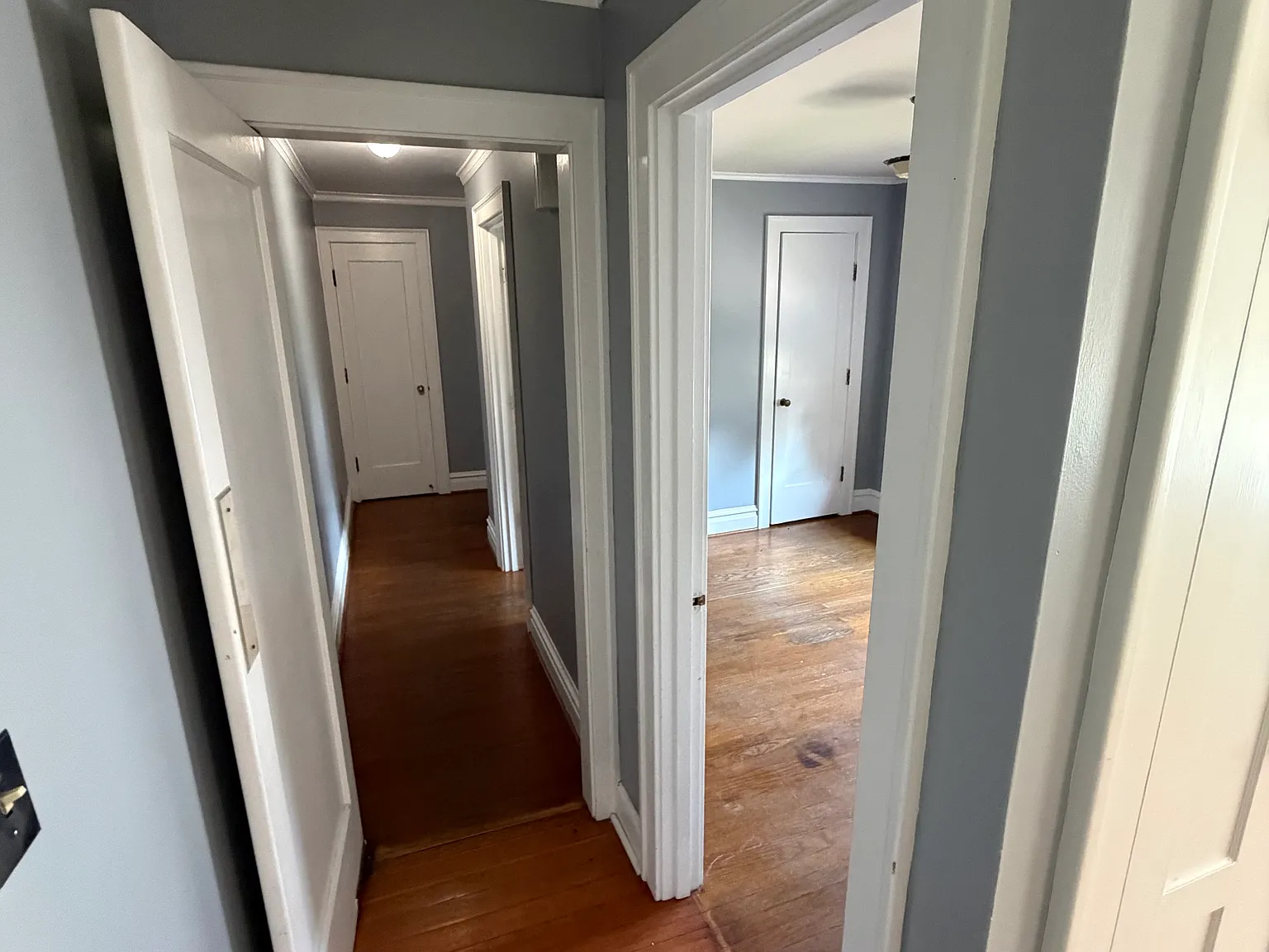 2 bed, 1100 sqft, $1,100 — Photo 2
