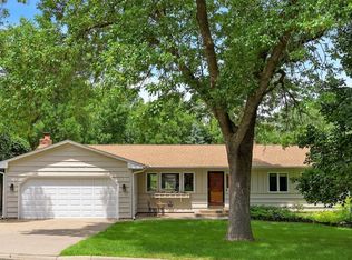 12852 1st Ave S, Burnsville, MN 55337