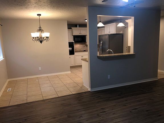 5th image of 1418 Westbrooke Ter