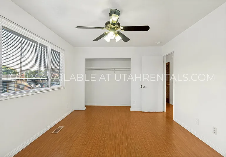 234 W Foxbridge Dr — Photo 12