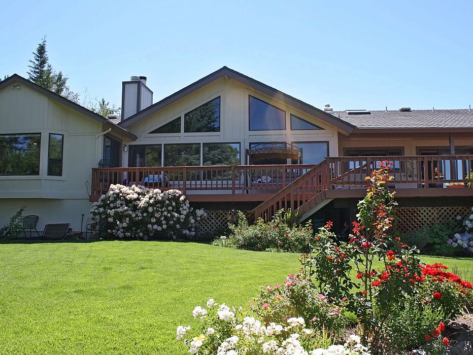2nd image of 2255 Hedgewood Dr