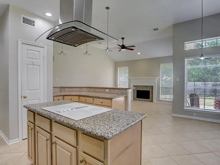 14019 Lake Trail Dr — Photo 6