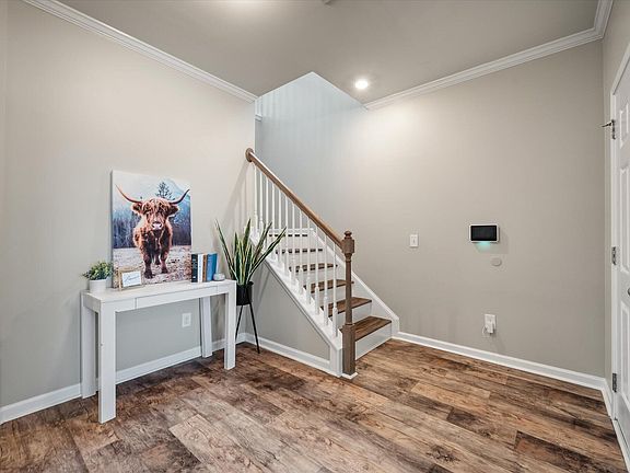 3rd image of 312 Witch Hazel St