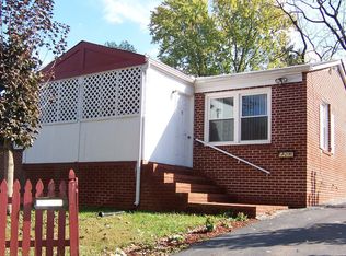 1404 Burgess Ln, Charlottesville, VA 22902