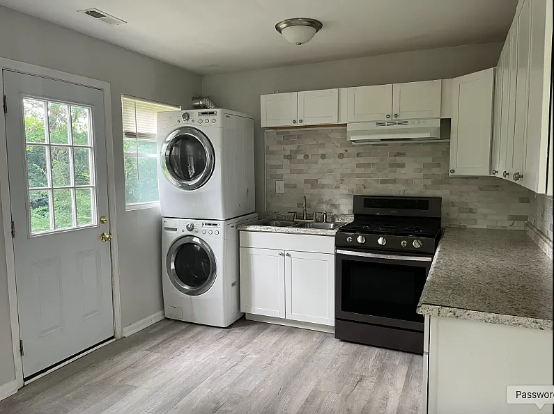 3553 Geis Rd — Photo 3