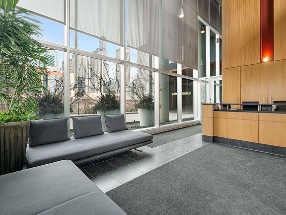 2nd image of 737 W Washington Blvd APT 1110