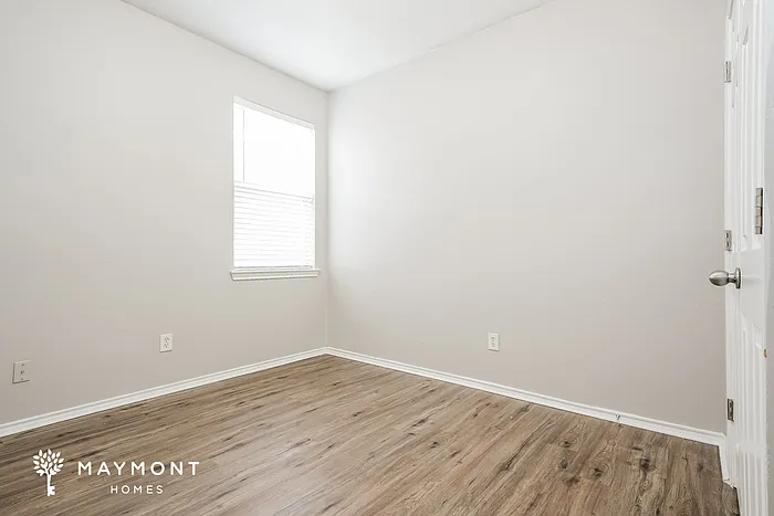 510 Blueberry Hill Ln — Photo 9
