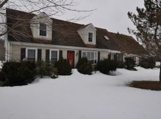 9 Tibbetts Hill Rd, Goffstown, NH 03045