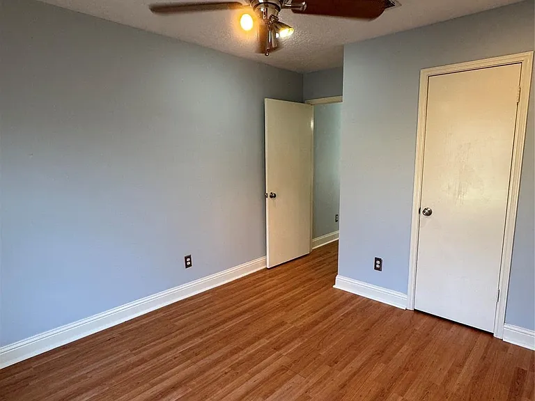 12435 Chalmette St — Photo 32