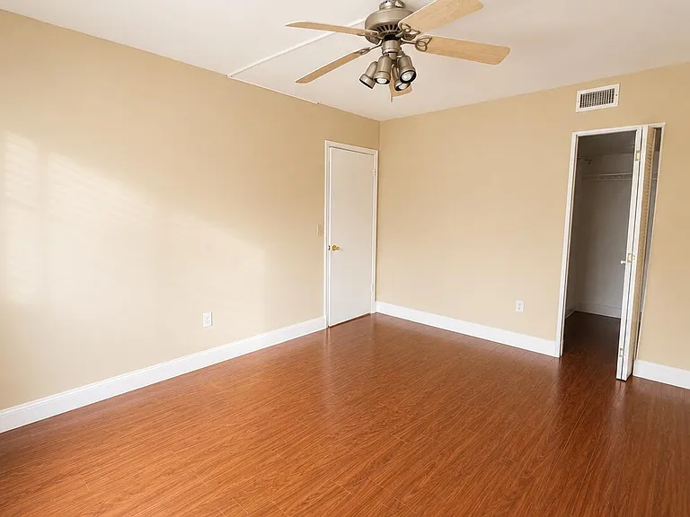 701 NW 19th St #408 — Photo 11
