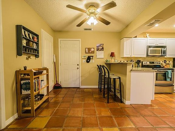 5th image of 5827 Shady Brook Way