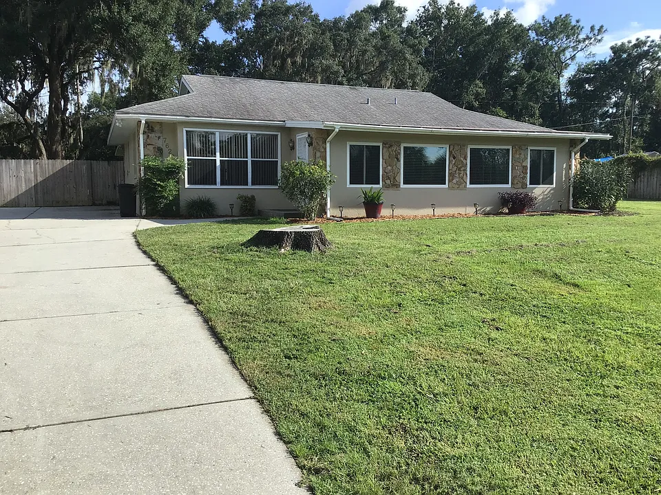7622 E Savannah Dr