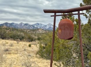 66 Old Windmill Rd, Cerrillos, NM 87010