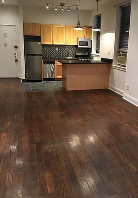 Rented by NextStopNY | media 7