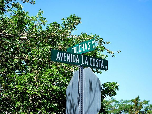 5th image of 7325 Avenida La Costa NE