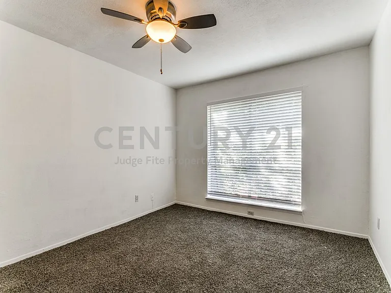 4112 Bowser Ave #203 — Photo 8