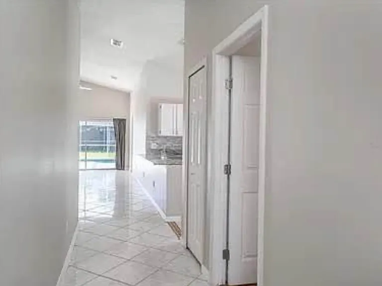 17406 Woodcrest Way — Photo 2