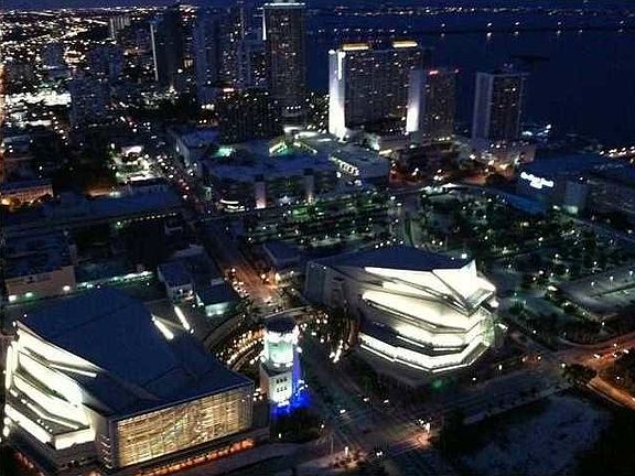 3rd image of 1100 Biscayne Blvd Unit 3805