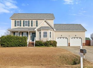 137 Woodglen Dr, Clayton, NC 27527
