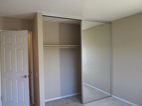 5th image of 549 Woodside Oaks APT 4