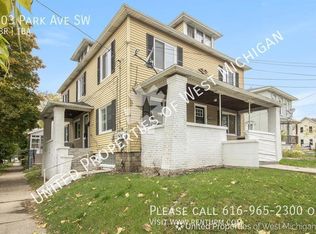 803 Park St SW, Grand Rapids, MI 49504