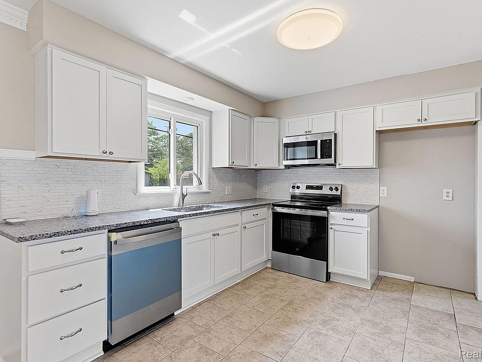 21508 Lanse St, photo 5