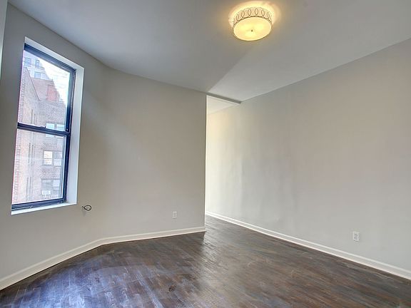 2nd image of 206 W 96th St #5C