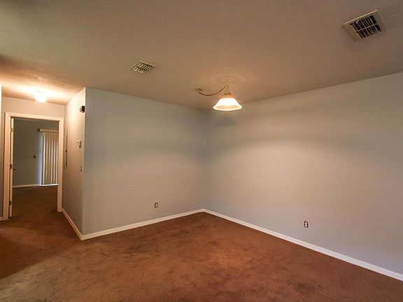 2nd image of 1195 N Tiger Pt