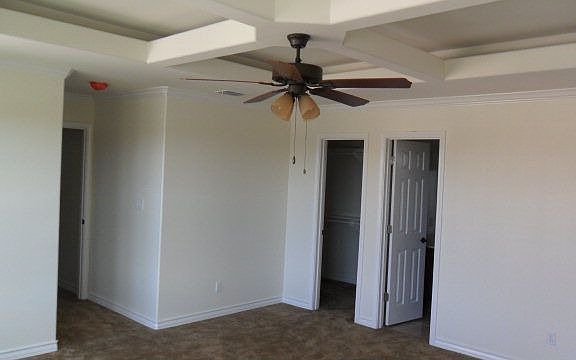 5th image of 4405 Robin Ave