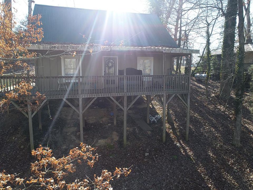 1st image of 1836 Wooddawn Dr