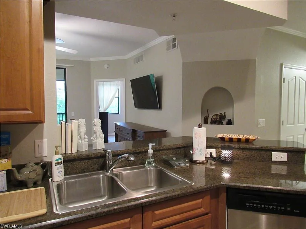 1 bed, 1.0 bath, 785 sqft, $1,600 — Photo 4