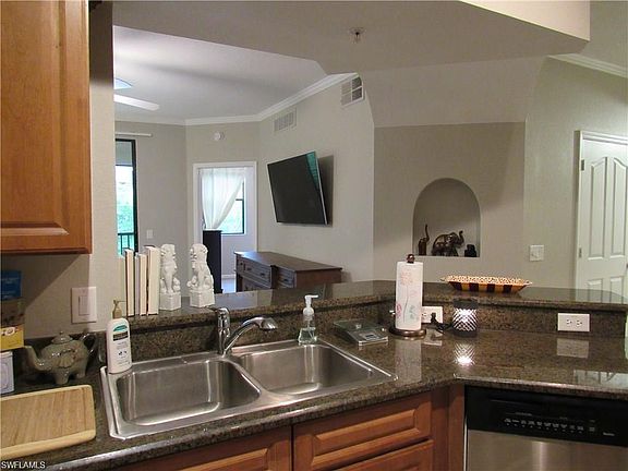 4th image of 12936 VIOLINO LN #206
