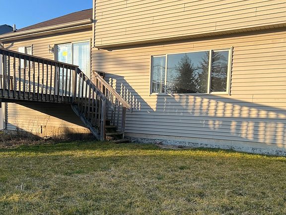 2nd image of 607 Cody Ln