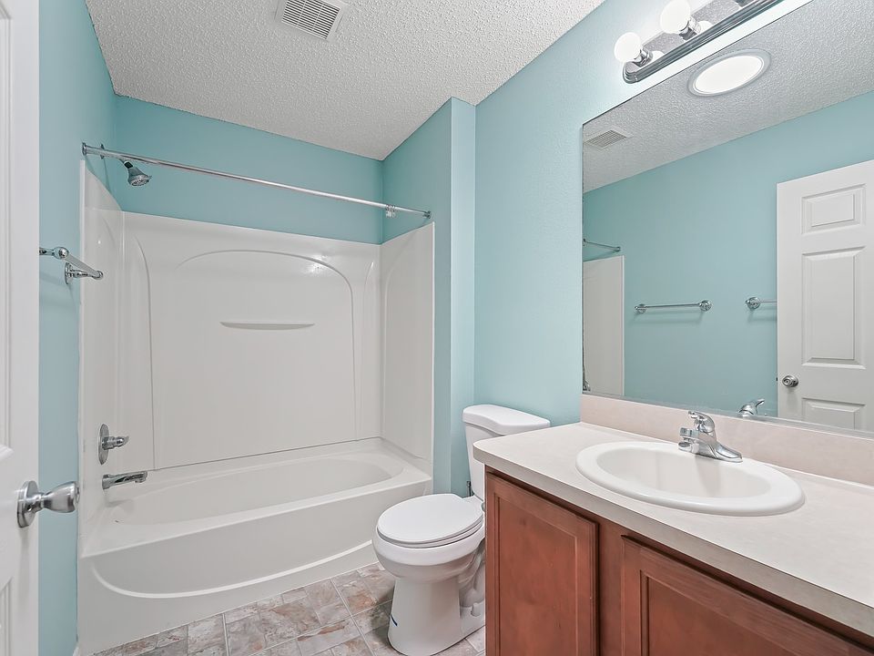 1st image of 1931 Montrose Ct