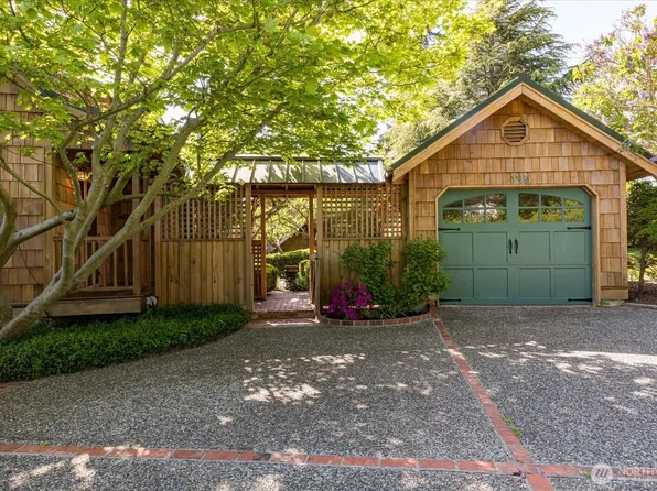 195 Perry Drive, Coupeville, WA 98239
