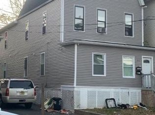 66 Valley St, Newark, NJ 07106