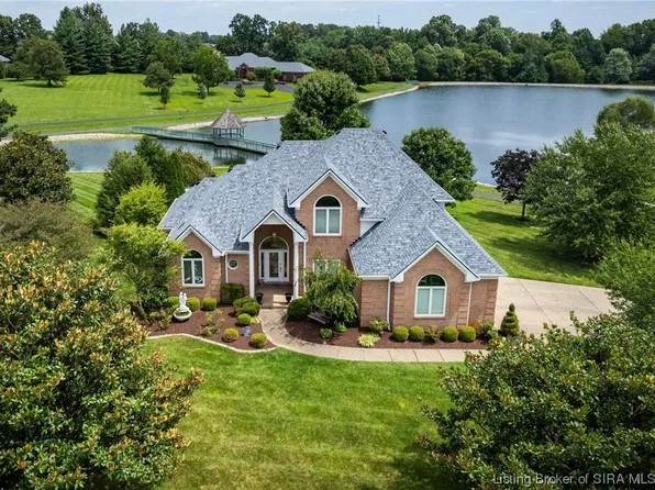 110 Plum Lake Court, Sellersburg, IN 47172