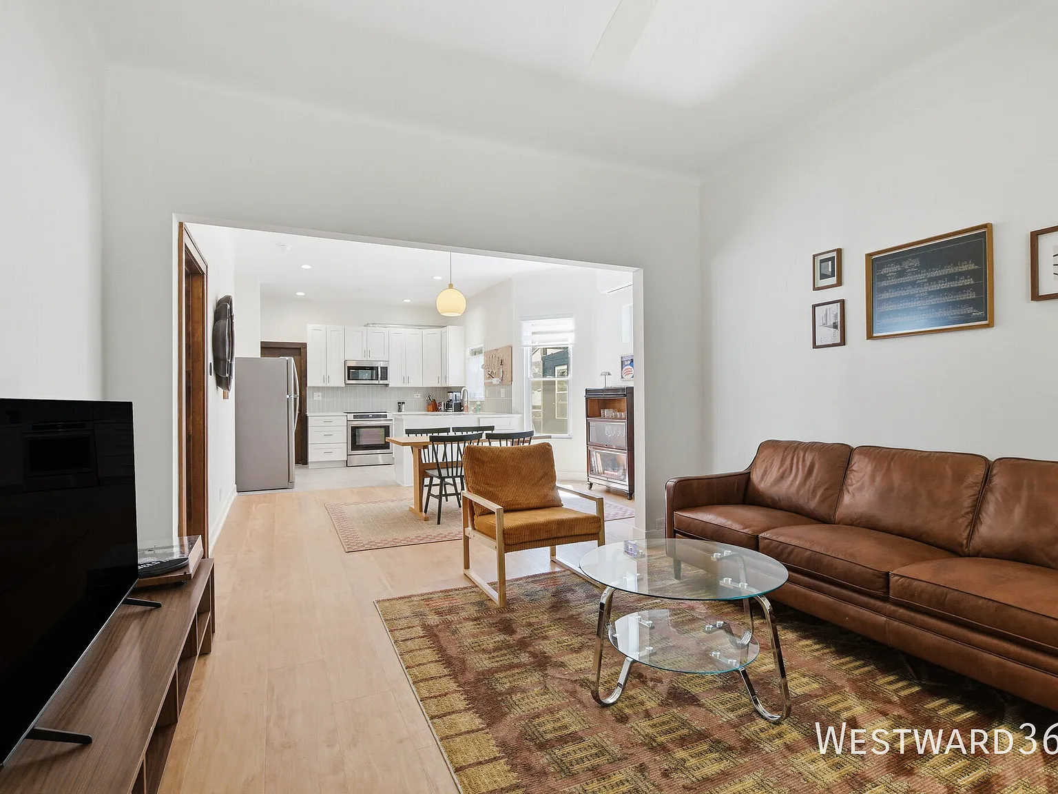 2 bed, $2,400 — Photo 3