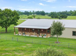 493 Hodde Rd, Carmine, TX 78932