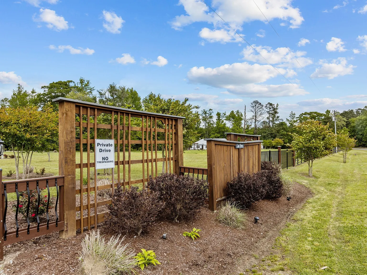 2110 Las Flores Lane - 1 — Photo 3