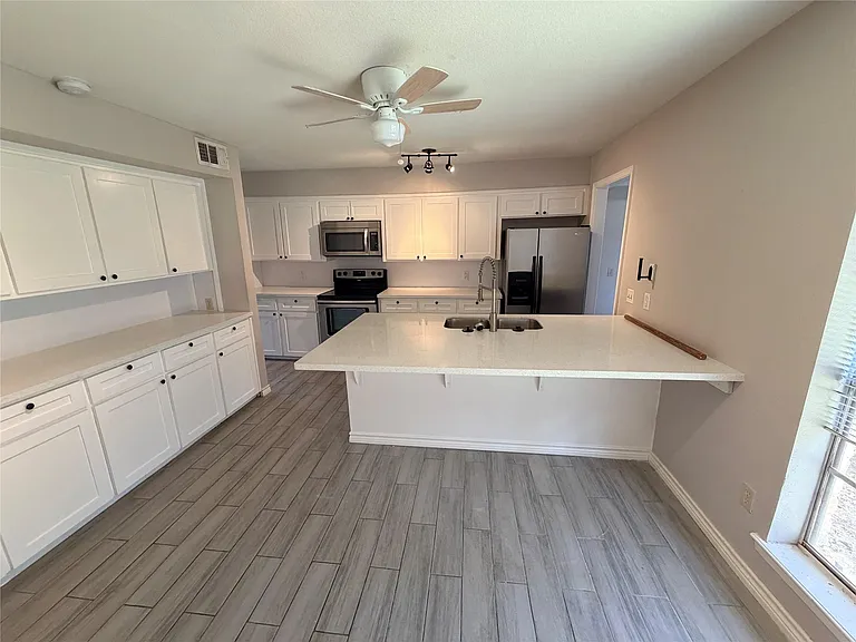 1607 Chestnut Ridge Rd — Photo 9