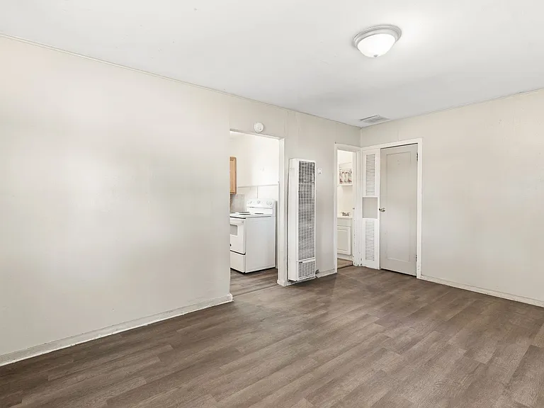 207 N Santa Fe Ave #1 — Photo 5