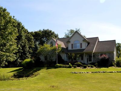 1355 Maxfield Rd, Brighton, MI, 48114