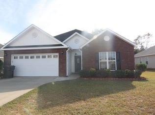 202 Sunnymeade Dr, Warner Robins, GA 31093