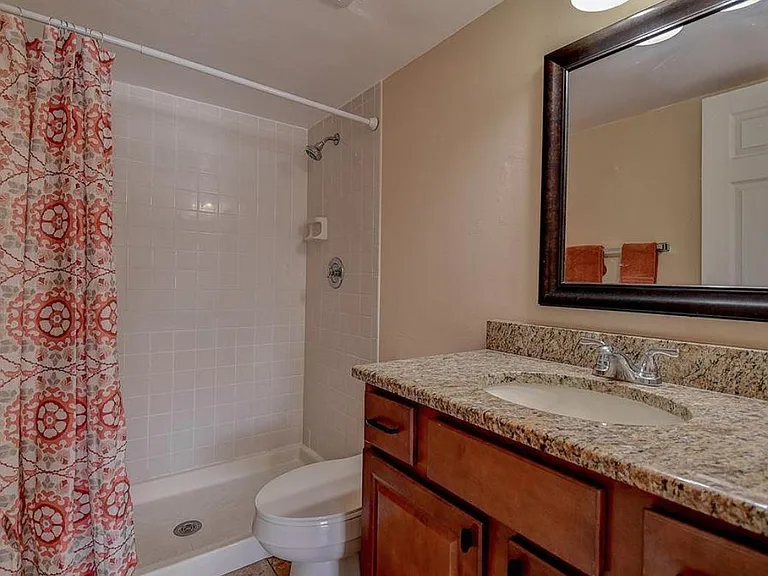 3389 Crystal Ct E #C — Photo 12