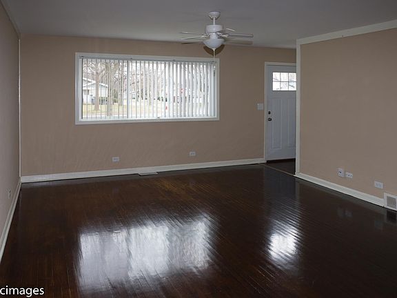 3rd image of 516 N Addison Ave #518
