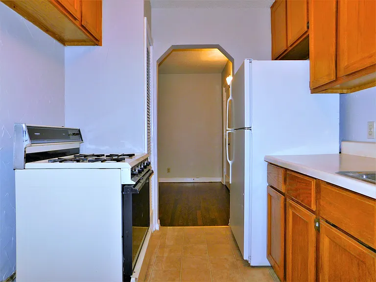 1010 Denton St — Photo 10