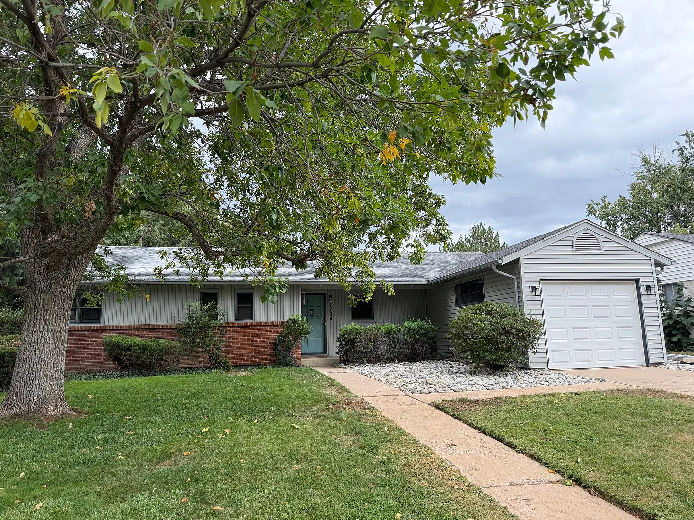 3 bed, 1263 sqft, $2,700 — Photo 2