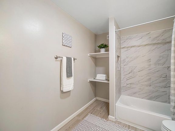 3rd image of 388 Pueblo Way