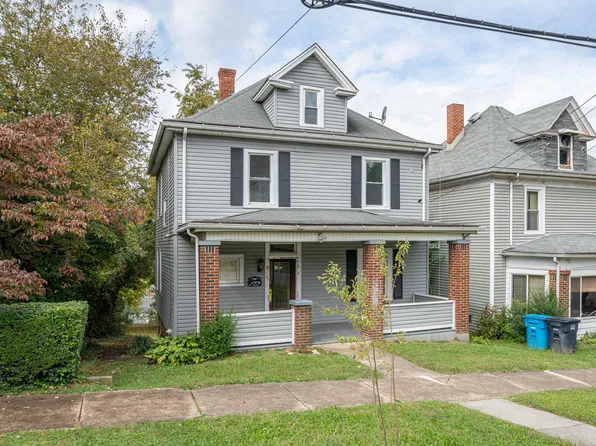 819 6th St SE, Roanoke, VA 24013